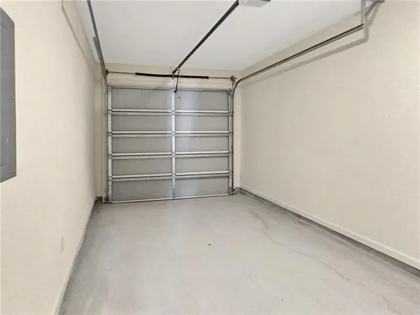 $1,800 | 16210 Thorncrown Lane, Baton Rouge, LA 70816