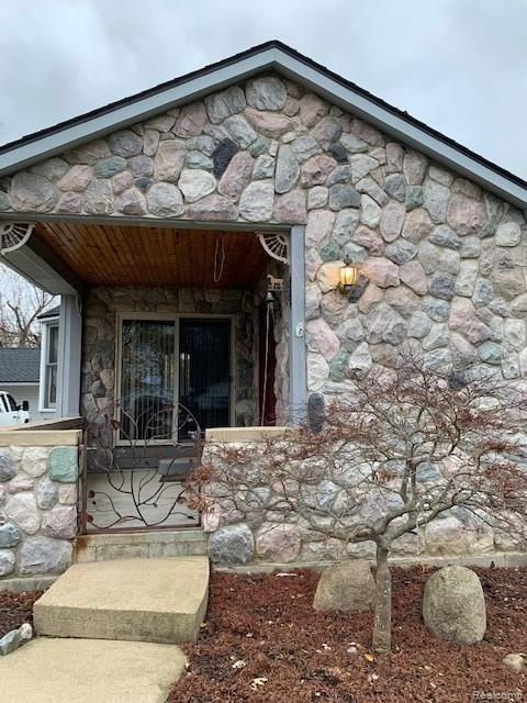 2907 Dearborn Avenue Rochester Hills, MI 48309 - Photo 5 of 55
