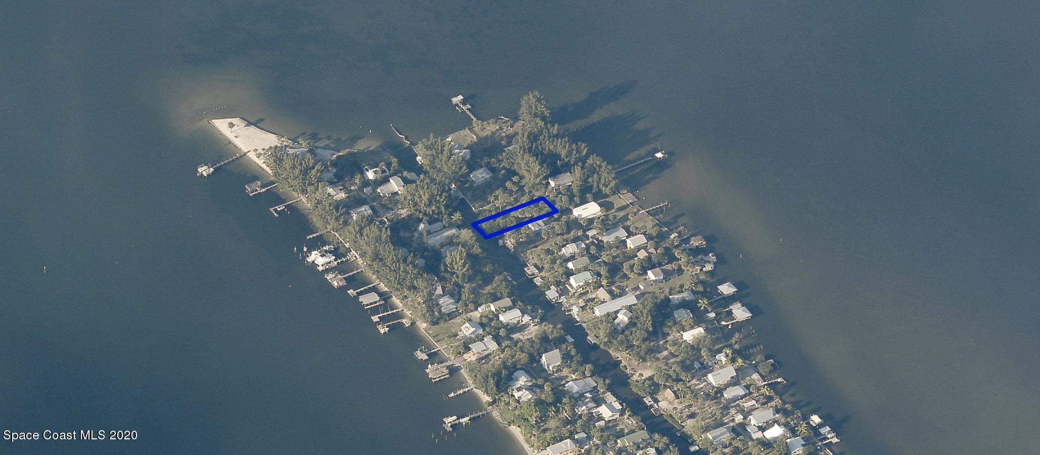 48 Vip Island, Unit B Grant, FL 32949 - Photo 2 of 9