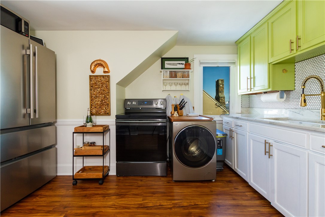 93 Maple Avenue Middletown, RI 02842 - Photo 20 of 29 Unit 2 Kitchen