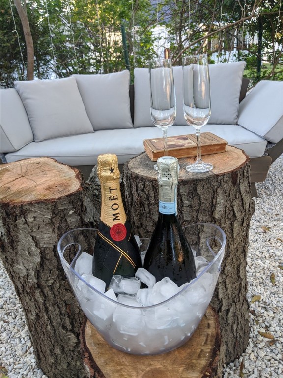 93 Maple Avenue Middletown, RI 02842 - Photo 6 of 29