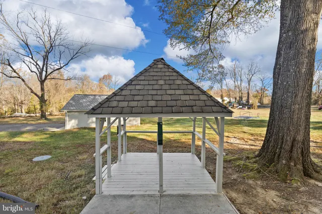 $2,800 | 44 Ravenwood Drive, Fredericksburg, VA 22406