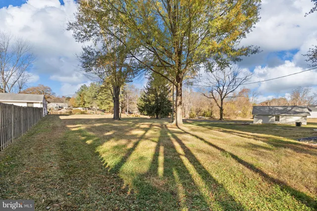 $2,800 | 44 Ravenwood Drive, Fredericksburg, VA 22406