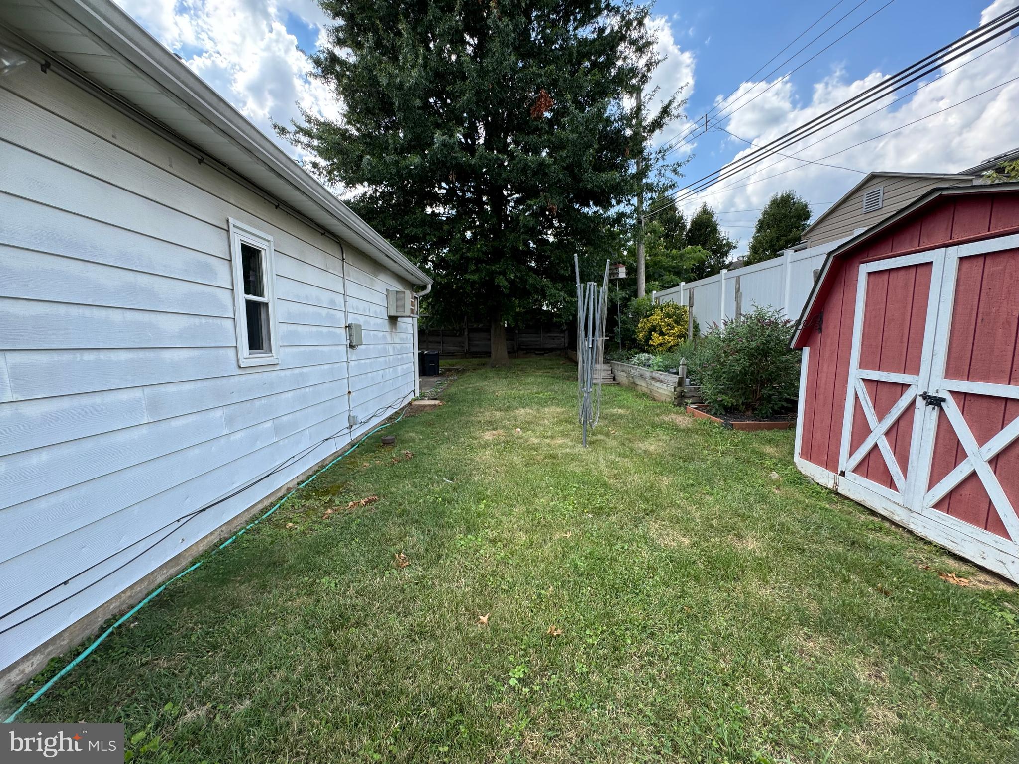 55 Tweed Road Levittown, PA 19056 - Photo 56 of 58 Back yard