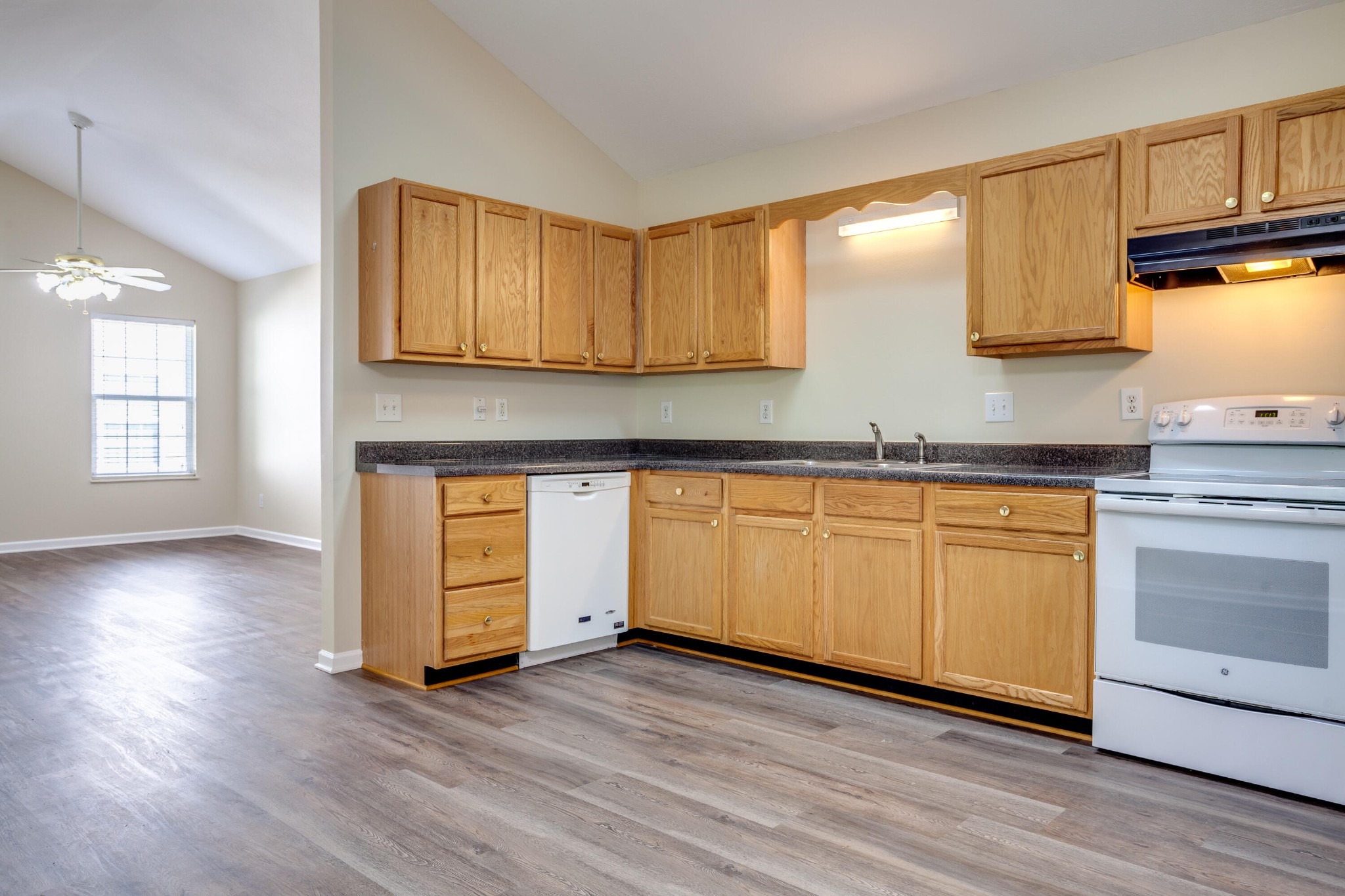 947 Spring Park Road Knoxville, TN 37914 - Photo 13 of 27 Gallery Image 13