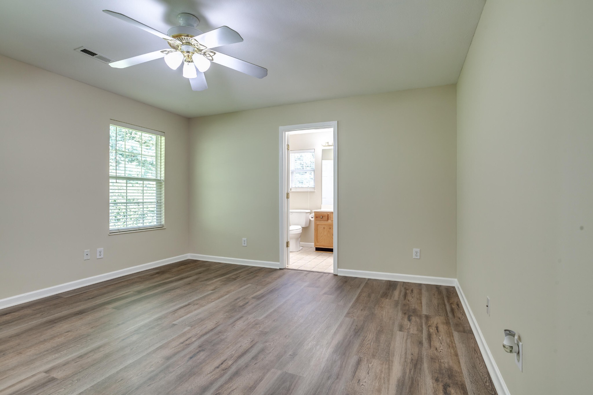 947 Spring Park Road Knoxville, TN 37914 - Photo 14 of 27 Gallery Image 14