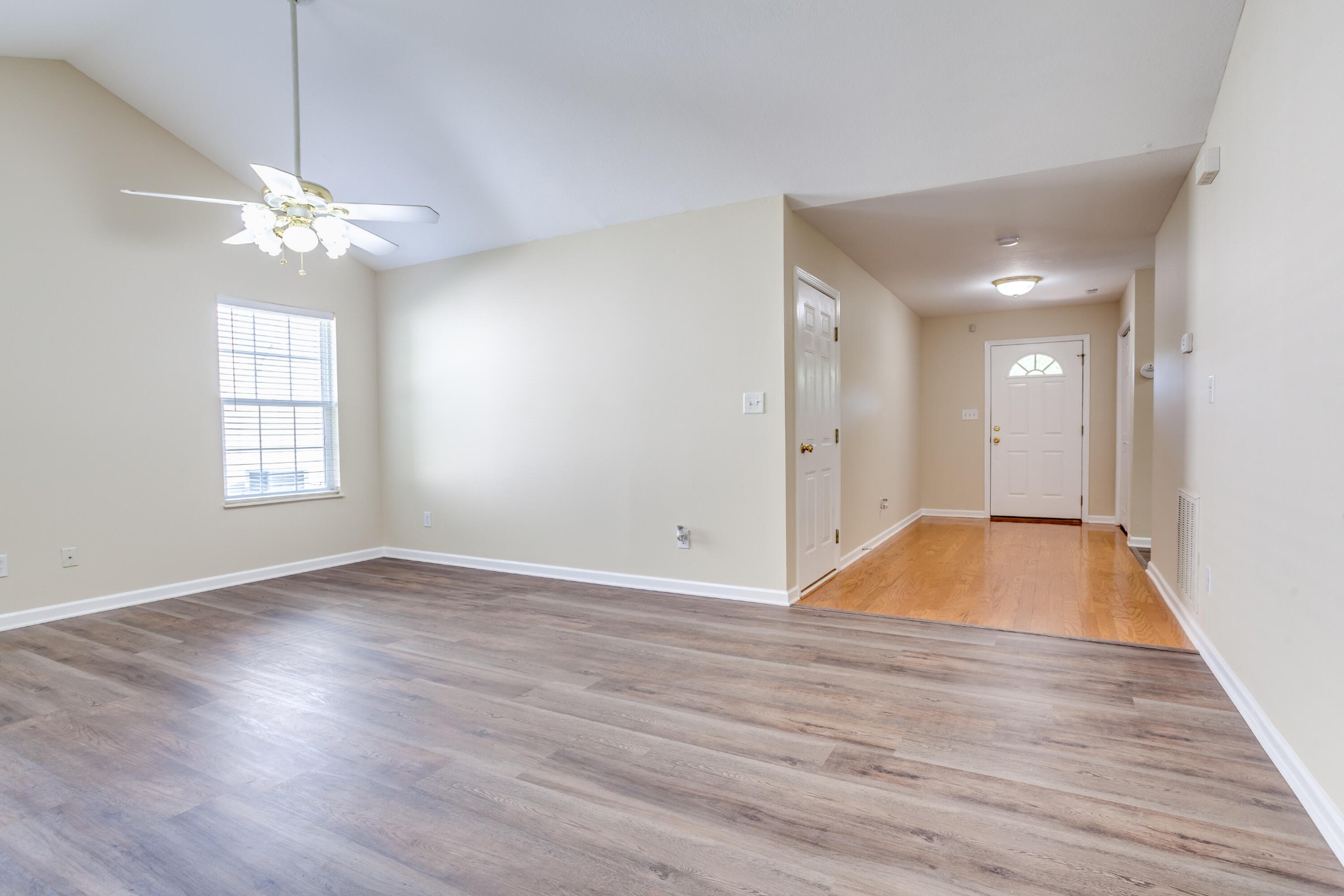 947 Spring Park Road Knoxville, TN 37914 - Photo 7 of 27 Gallery Image 7