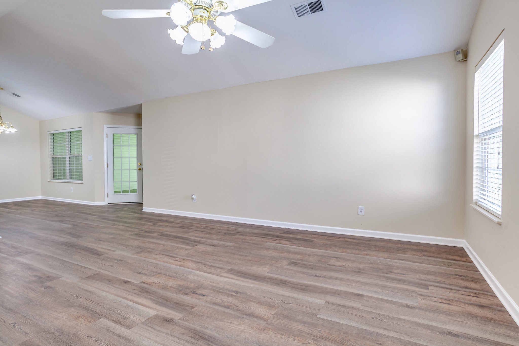 947 Spring Park Road Knoxville, TN 37914 - Photo 9 of 27 Gallery Image 9