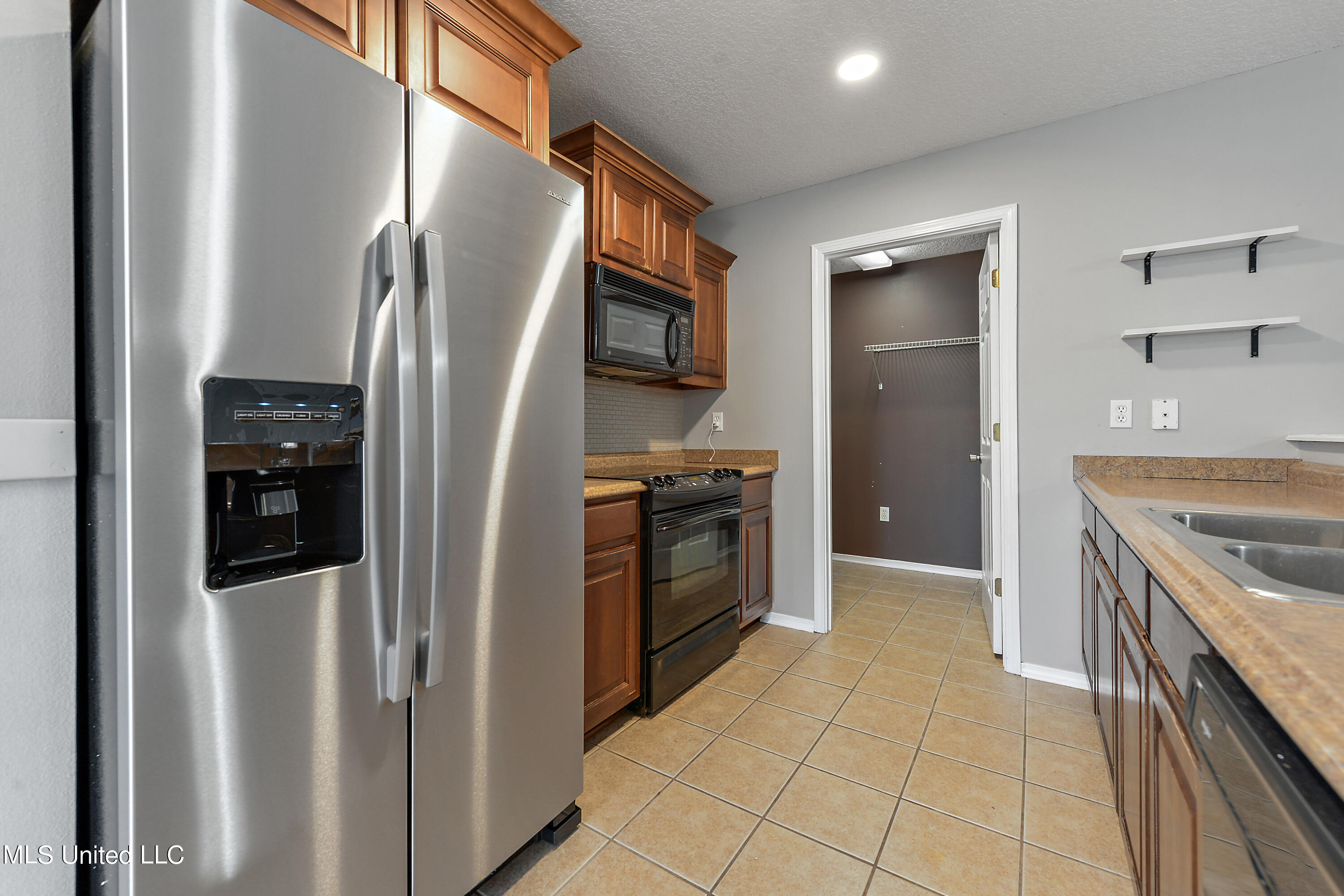13446 Addison Avenue Gulfport, MS 39503 - Photo 8 of 21 008