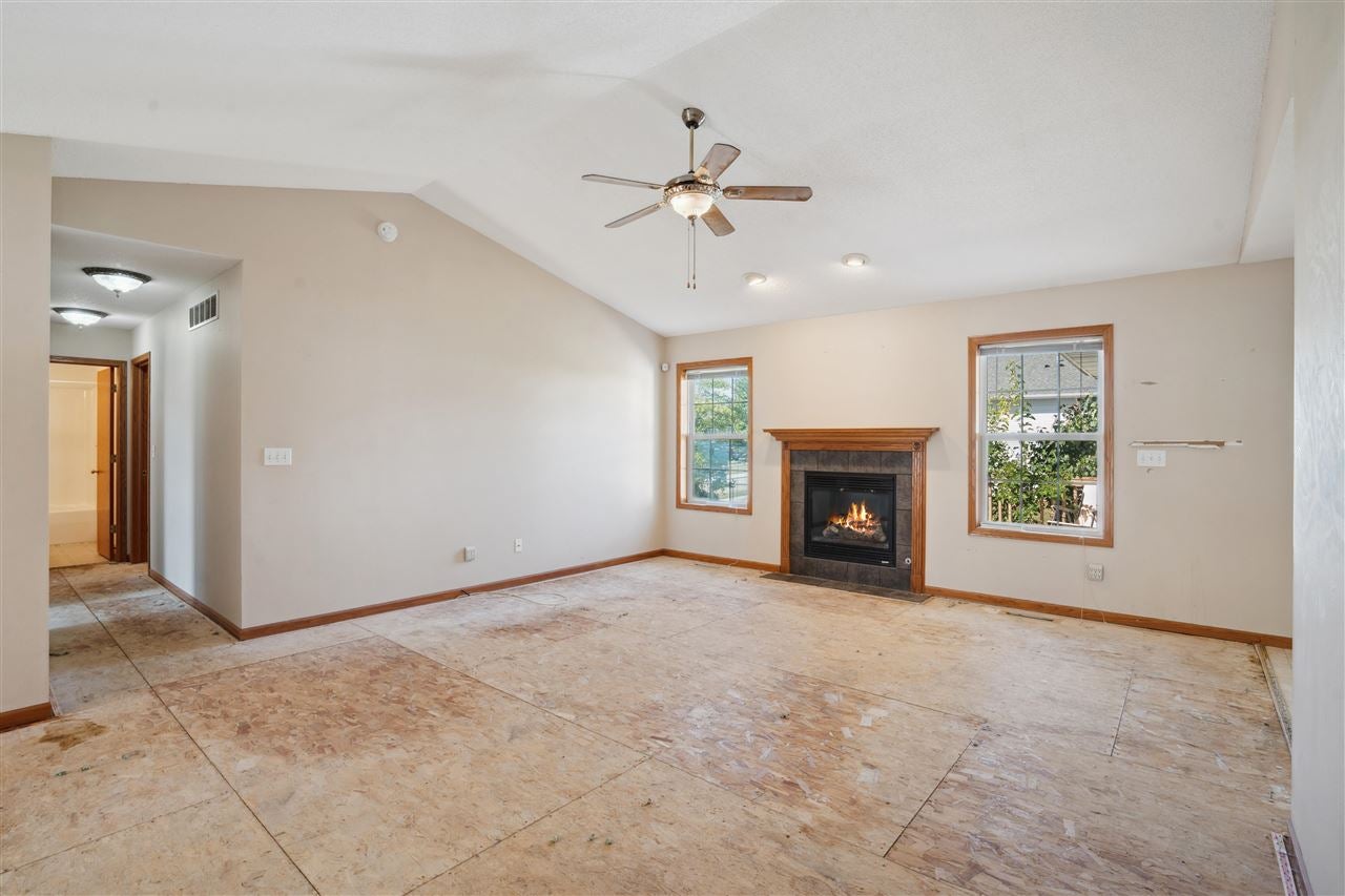 3628 Raccoon Ridge Road Southwest Cedar Rapids, IA 52404 - Photo 6 of 36 Gallery Image 6