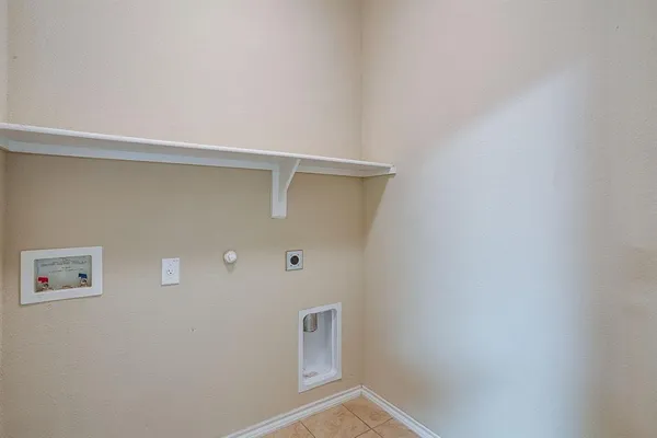 $2,175 | 6353 Skipper Lane, Fort Worth, TX 76179