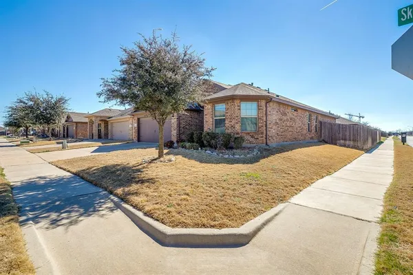 $2,175 | 6353 Skipper Lane, Fort Worth, TX 76179