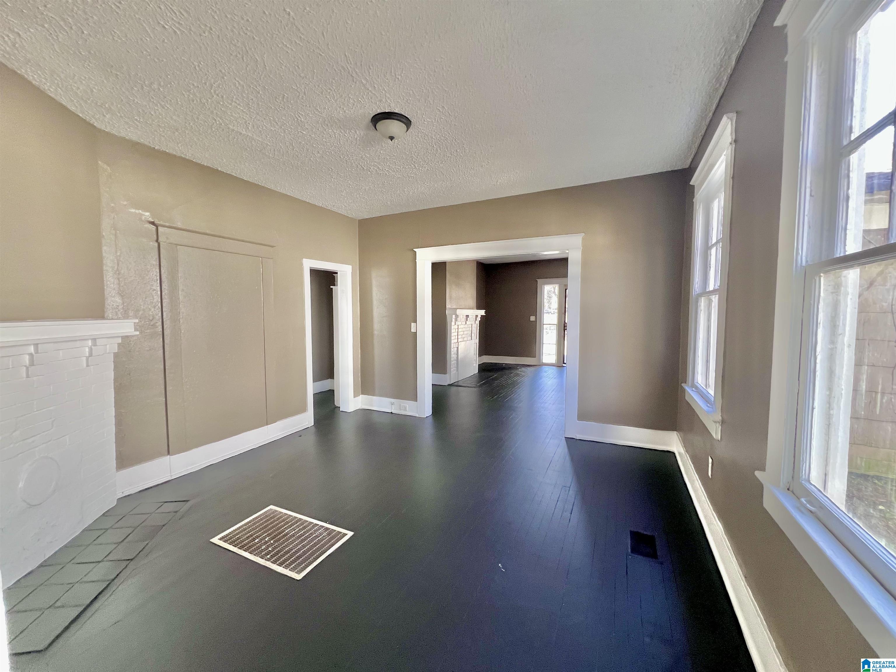 963 3rd Street West Birmingham, AL 35204 - Photo 6 of 16