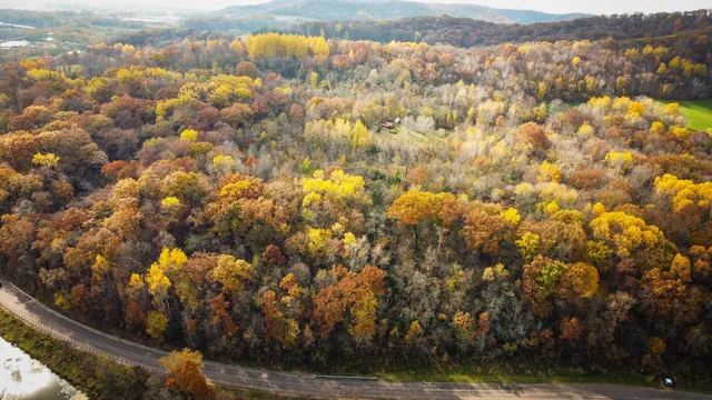 $399,000 | S3399 County Road P, Fountain City, WI 54629