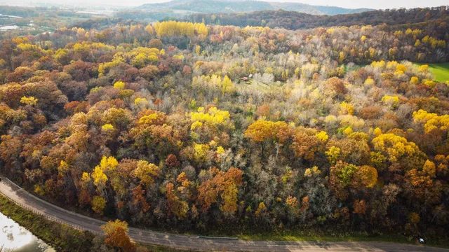 $399,000 | S3399 County Road P, Fountain City, WI 54629