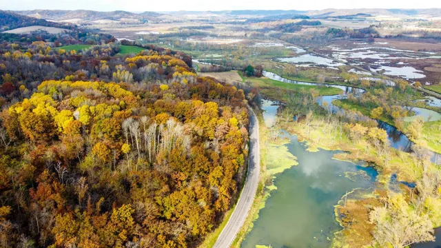 $399,000 | S3399 County Road P, Fountain City, WI 54629