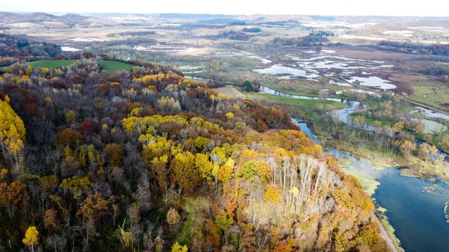 $399,000 | S3399 County Road P, Fountain City, WI 54629