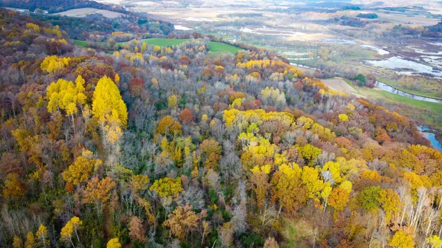 $399,000 | S3399 County Road P, Fountain City, WI 54629