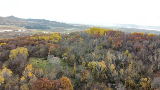 $399,000 | S3399 County Road P, Fountain City, WI 54629