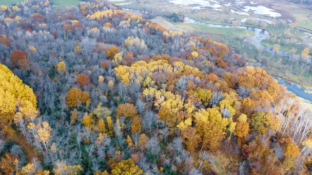 $399,000 | S3399 County Road P, Fountain City, WI 54629