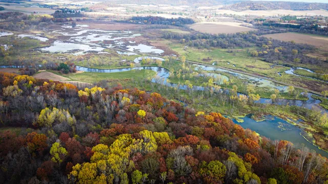 $399,000 | S3399 County Road P, Fountain City, WI 54629