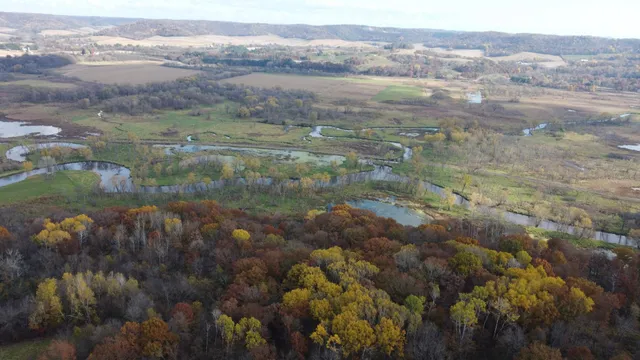 $399,000 | S3399 County Road P, Fountain City, WI 54629