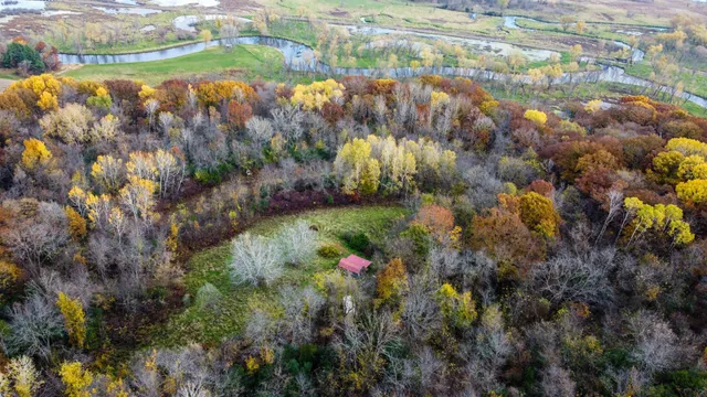 $399,000 | S3399 County Road P, Fountain City, WI 54629