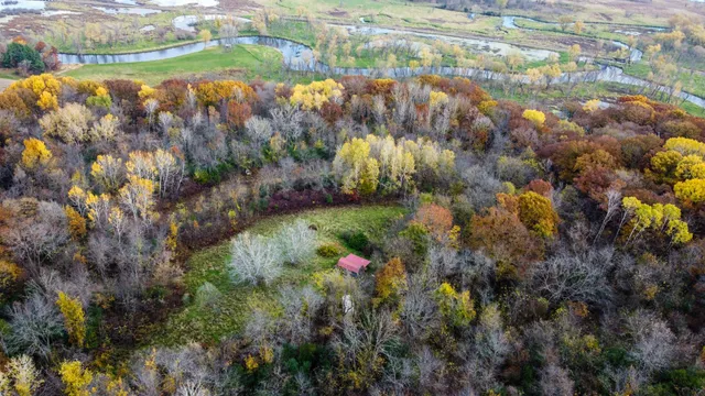 $399,000 | S3399 County Road P, Fountain City, WI 54629