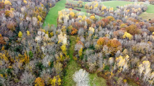 $399,000 | S3399 County Road P, Fountain City, WI 54629