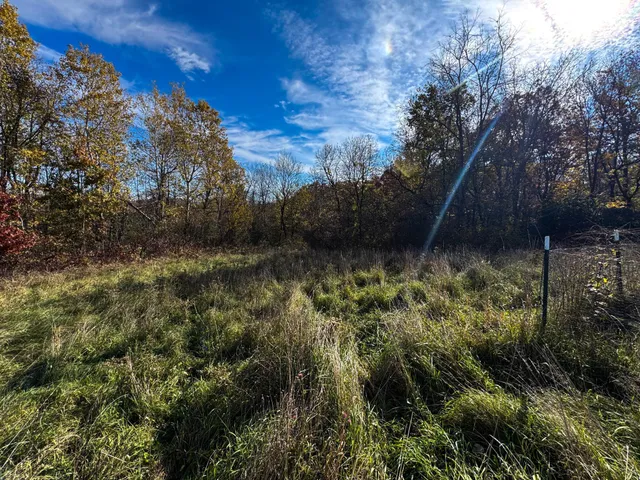 $399,000 | S3399 County Road P, Fountain City, WI 54629