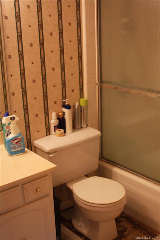 5805 Sharon Road, Unit J Charlotte, NC 28210 - Photo 24 of 33 Gallery Image 24