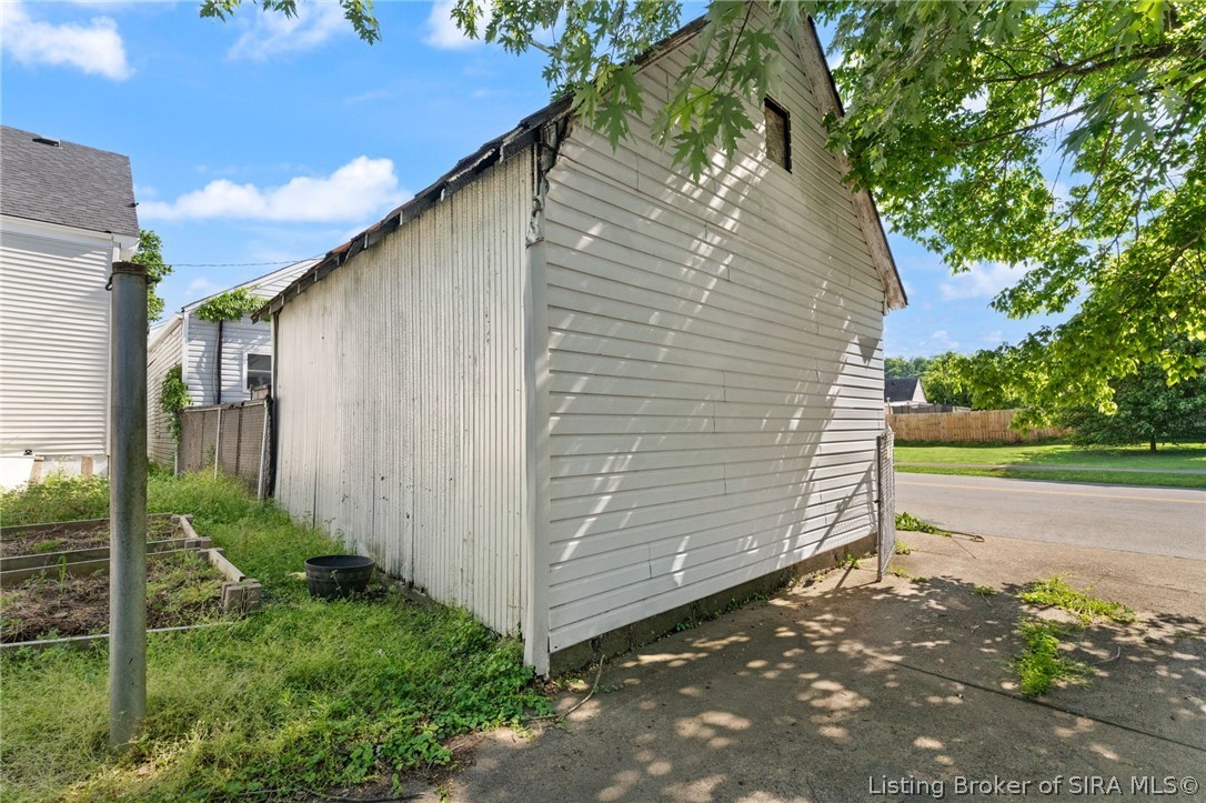 620 West Spring Street New Albany, IN 47150 - Photo 21 of 22