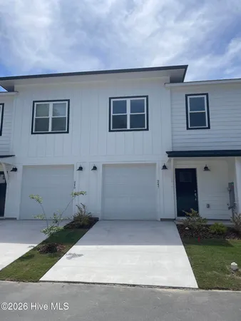 $335,000 | 247 Townhome Lane, Unit 247, Southern Pines, NC 28387