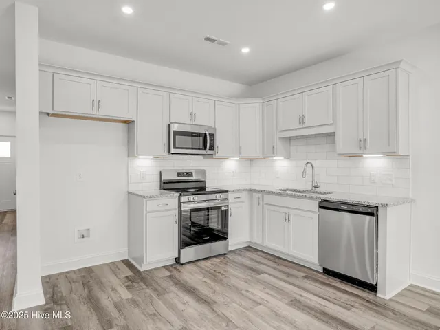 $335,000 | 247 Townhome Lane, Unit 247, Southern Pines, NC 28387