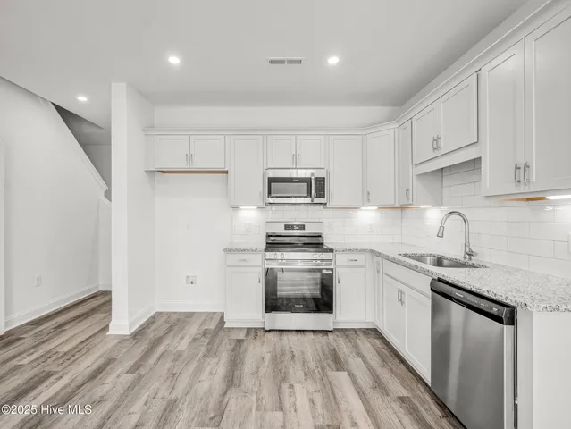 $335,000 | 247 Townhome Lane, Unit 247, Southern Pines, NC 28387