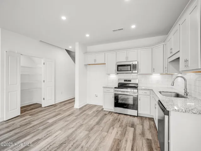 $335,000 | 247 Townhome Lane, Unit 247, Southern Pines, NC 28387