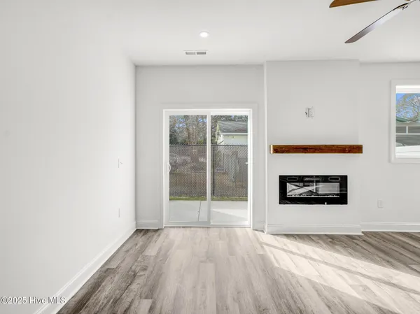 $335,000 | 247 Townhome Lane, Unit 247, Southern Pines, NC 28387