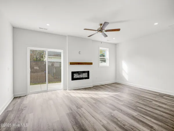 $335,000 | 247 Townhome Lane, Unit 247, Southern Pines, NC 28387