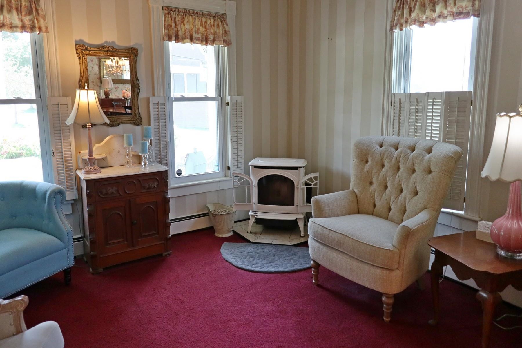 13 Kendall Avenue Rutland, VT 05701 - Photo 6 of 41