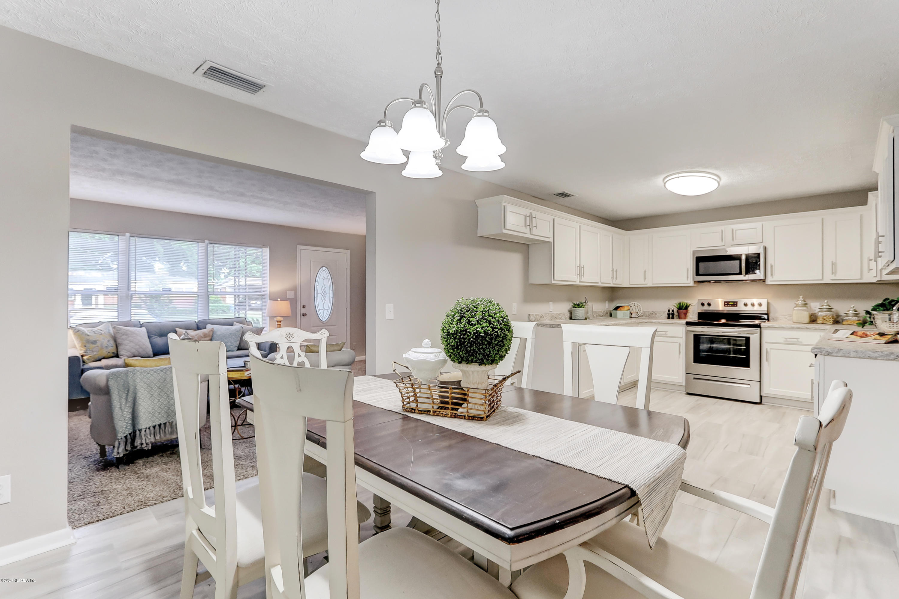 2534 Caladium Road Jacksonville, FL 32211 - Photo 9 of 47 Eat in Kitchen
