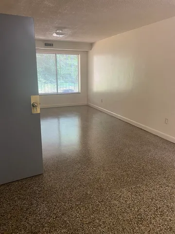 $625 | 100 Ridgeview Lane, Unit 31, Bassett, VA 24055