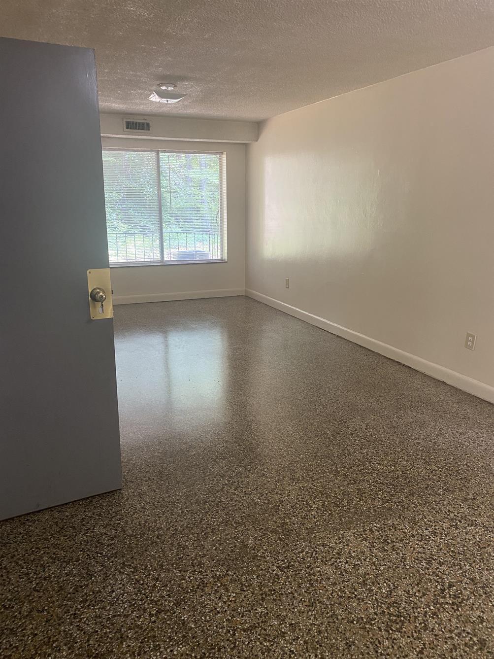 100 Ridgeview Lane, Unit 31 Bassett, VA 24055 - Photo 3 of 6 100 Ridge View Lane Apt 31 2