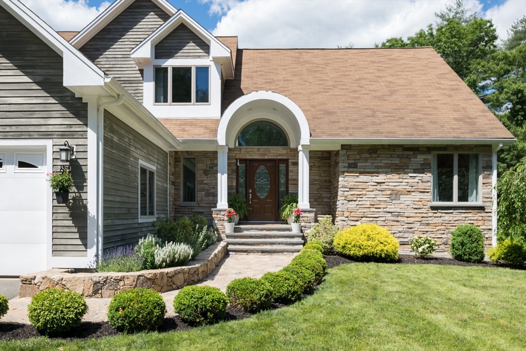 28 Gammons Road Acushnet, MA 02743 - Photo 17 of 42
