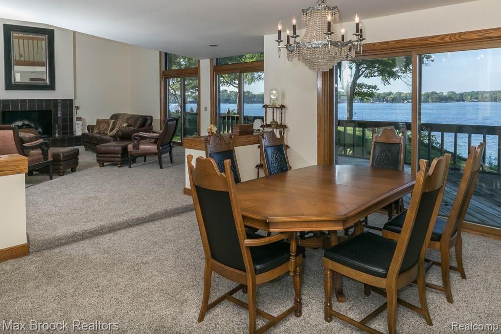 4660 Dow Ridge Road West Bloomfield, MI 48324 - Photo 7 of 36 4660DowRidgeRd-7.jpg