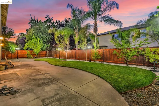 $825,000 | 1701 Baines Avenue, Sacramento, CA 95835