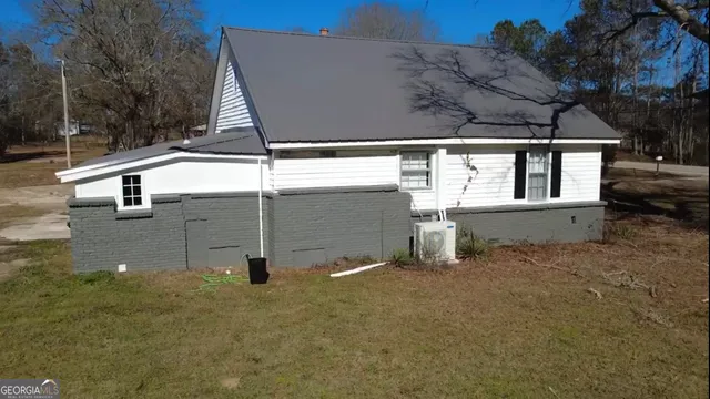 a view of outdoor space