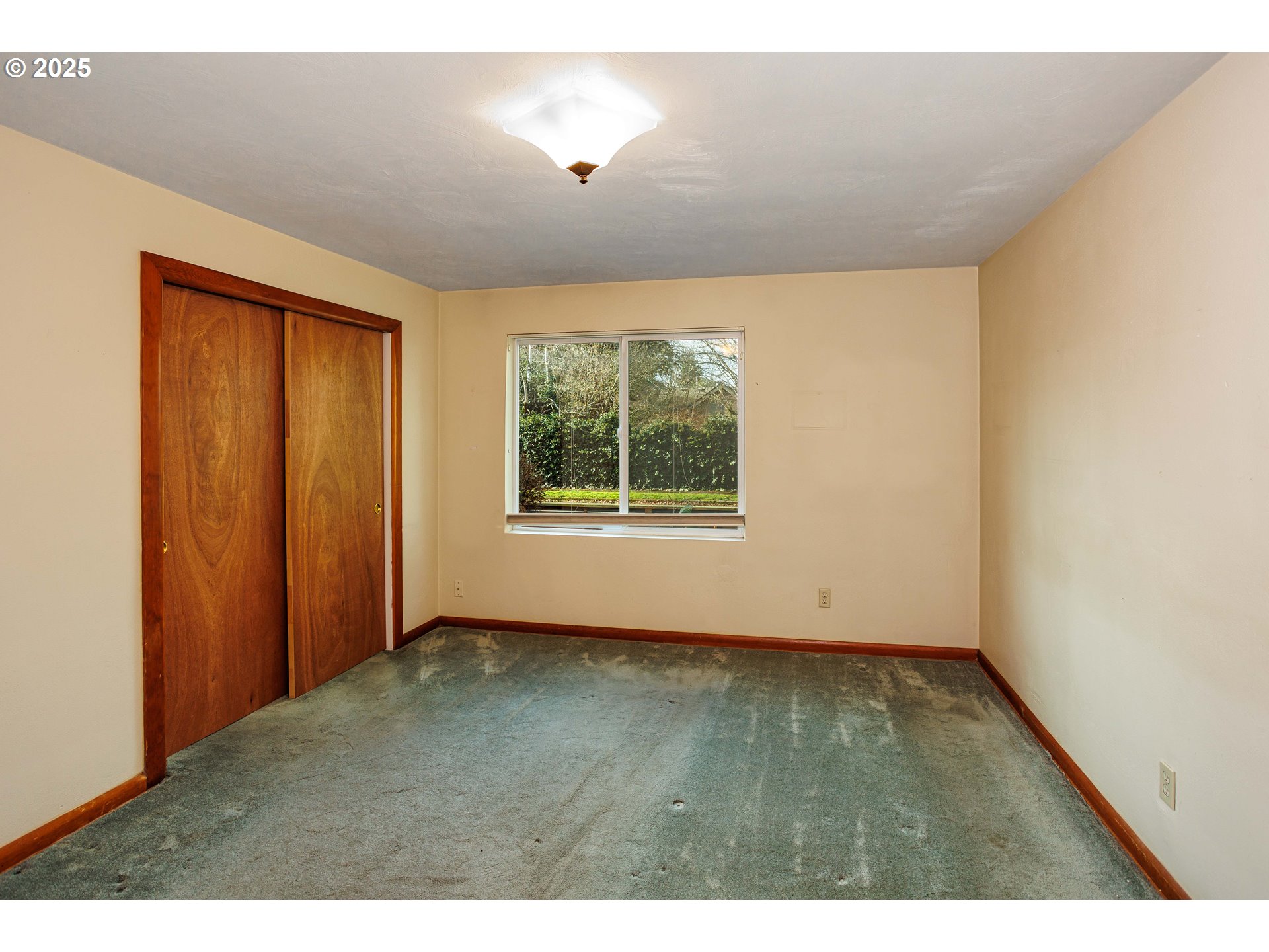 5405 Southeast Mall Street Portland, OR 97206 - Photo 12 of 29