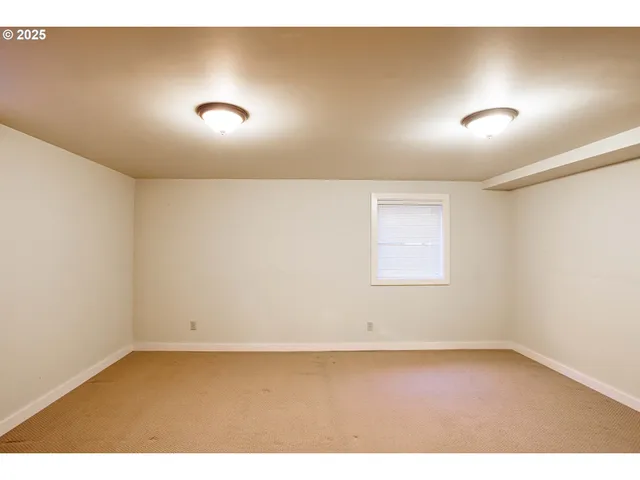 $775,000 | 5405 Southeast Mall Street, Portland, OR 97206