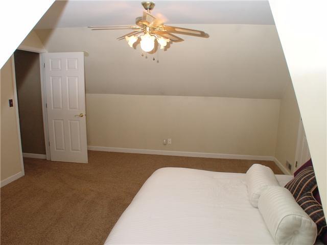 9610 Vandergriff Road Indianapolis, IN 46239 - Photo 15 of 24