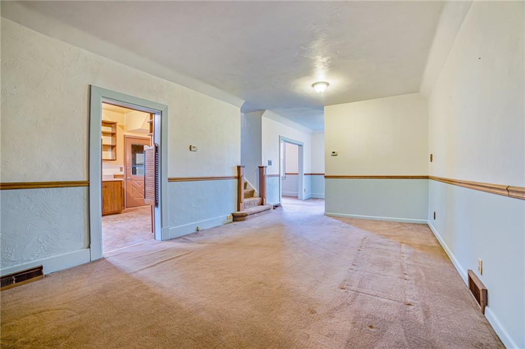 99 Kiskiminetas Drive Apollo, PA 15613 - Photo 8 of 24 an empty room with a natural light